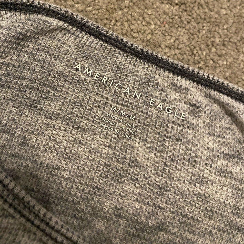 Crop Tee - Picture 3 of 3